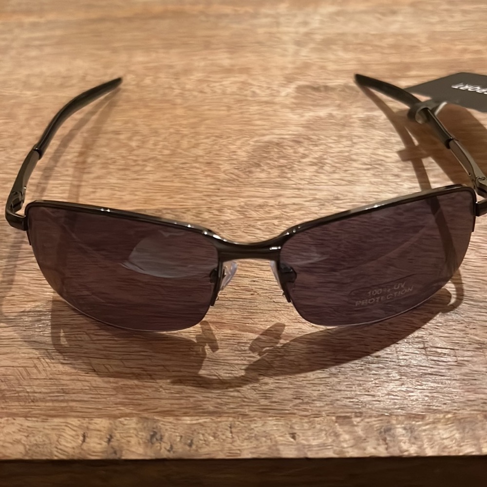 Men’s sport sunglasses by Sears 100% UV protection
